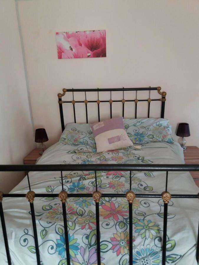 2-Bed Apartment - Sleeps 3 - Parking - Near Albox Exterior photo